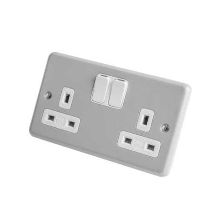 SOCKET 2GANG SWITCHED METAL CLAD