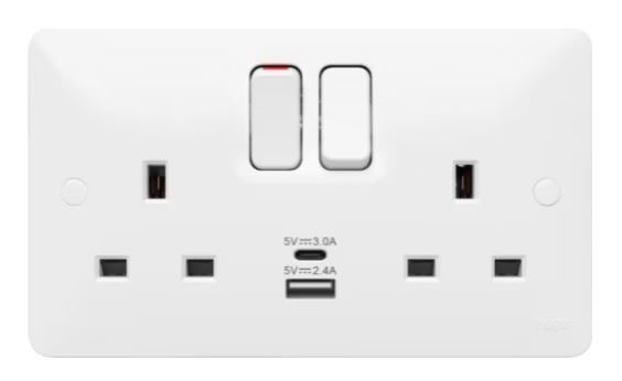 SOCKET 2G SWITCHED USB A-C